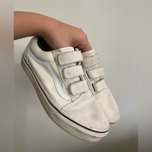 WOMENS VANS 7.5 - Picture 1 of 4